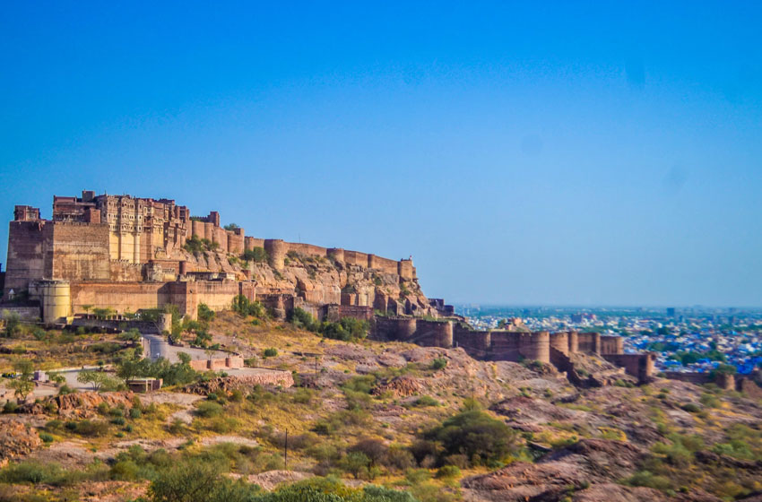 Mehrangarh con guía y ciudad azul a pie
