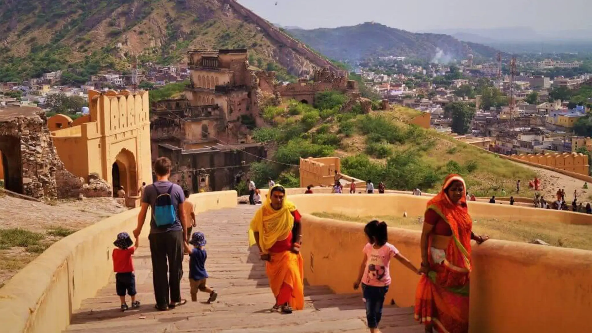 India con Niños: Mejor Ruta Familiar con Conductor Privado
