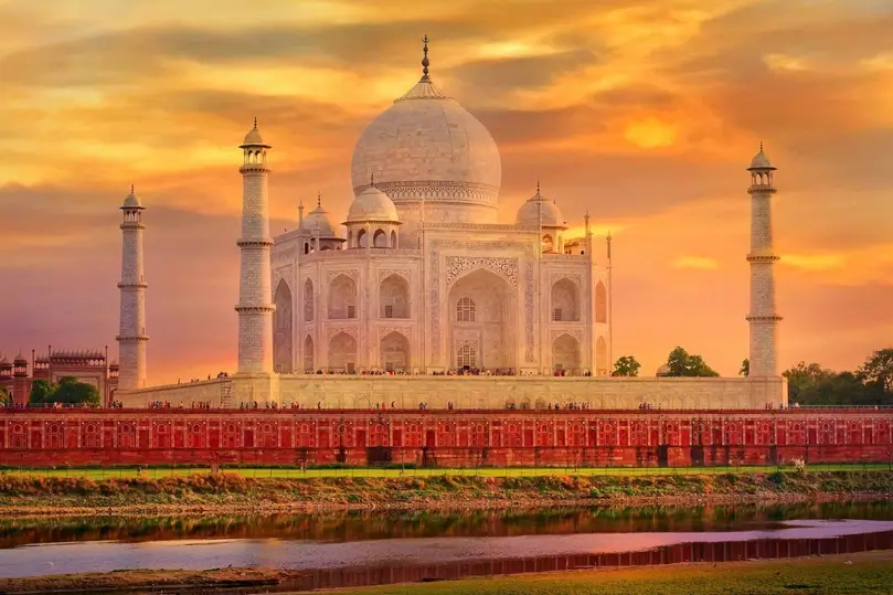 Triángulo Dorado con Amanecer en el Taj Mahal y Retiro Spa en Jaipur