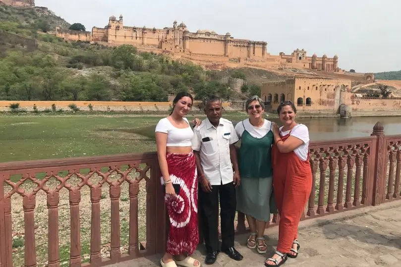 Tour Familiar por Rajastán con Taj Mahal y Safari